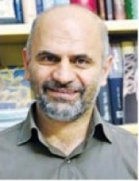 فرشاد مومنی: اقتصاد سیاسی صنعت زدایی در ایران