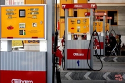 تاخیر ۶ ساله دولت در اصلاح قیمت بنزین/راهی که باید رفت