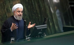 روحانی: ضرورت تسریع در فروش اموال مازاد و سهام شرکت های دولتی / تسریع در اجرایی شدن انتشار اوراق خزانه، تحکیم بازار سرمایه، هدایت نقدینگی و کنترل قیمتها، رونق بخشی به بورس و خروج دولت از بنگاه داری