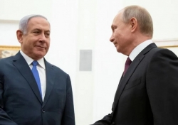 المانیتور: پوتین به دنبال مکتوب کردن توافق با نتانیاهو بر سر مسئله حمله اسرائیل به مواضع ایران در سوریه